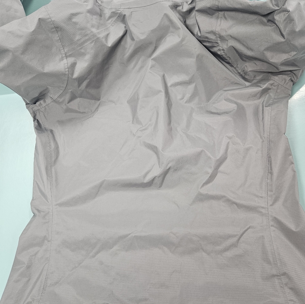 Patagonia Charcoal Hooded Windbreaker-EUC - Picture 4 of 7